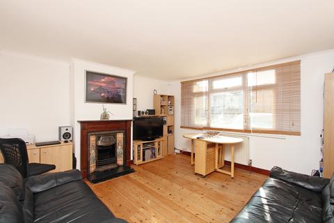 28 Willow Road, London, W5 4PD
