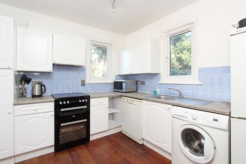 28 Willow Road, London, W5 4PD