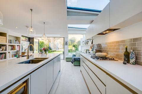 39 Beaconsfield Road, Twickenham, TW1 3HX