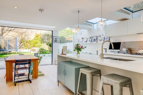 39 Beaconsfield Road, Twickenham, TW1 3HX