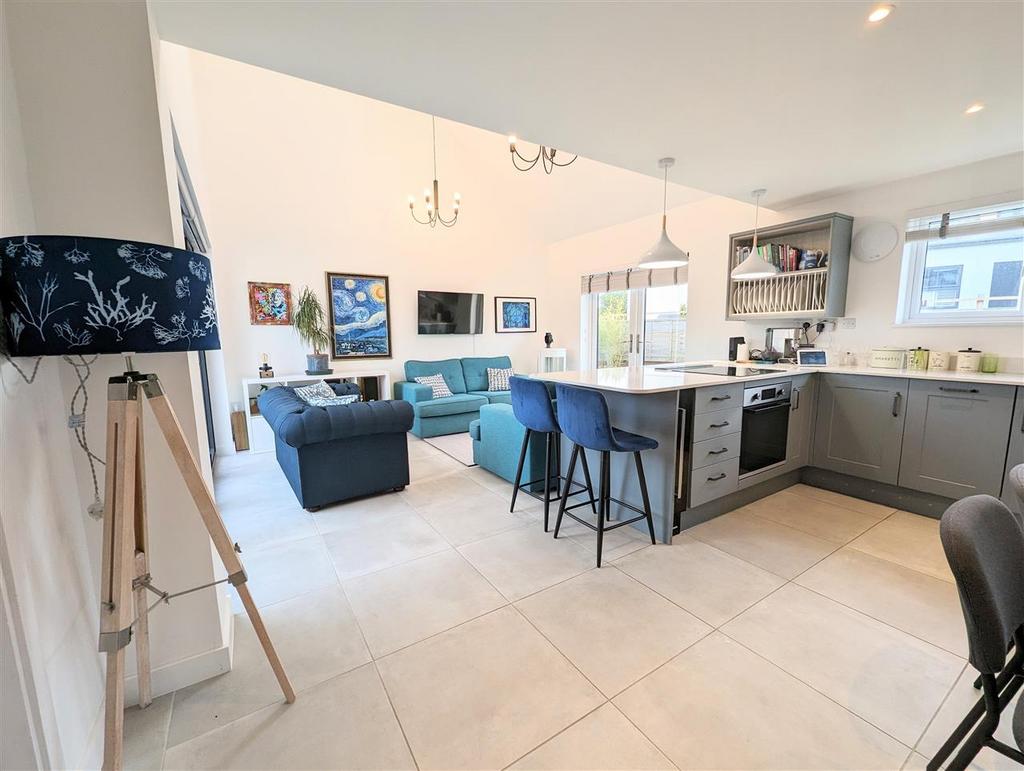 Orchard Lodge, 2B Newcourt Road, Topsham 3 bed detached house for sale