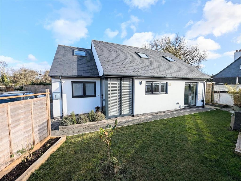 Orchard Lodge, 2B Newcourt Road, Topsham 3 bed detached house for sale