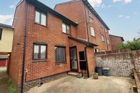28 Nurseries Close, Topsham, Exeter, EX3 0NE