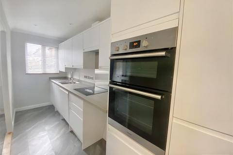 28 Nurseries Close, Topsham, Exeter, EX3 0NE