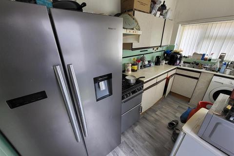 4 bedroom end of terrace house for sale, Chepstow Road, Newport
