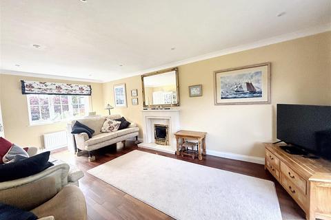 4 bedroom detached house for sale, Roche Garden, Exeter