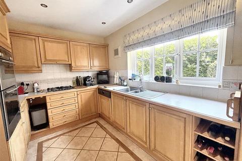 4 bedroom detached house for sale, Roche Garden, Exeter