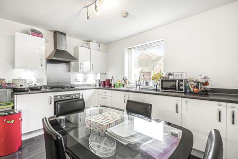 35 Boldison Close, Aylesbury, HP19 8JL