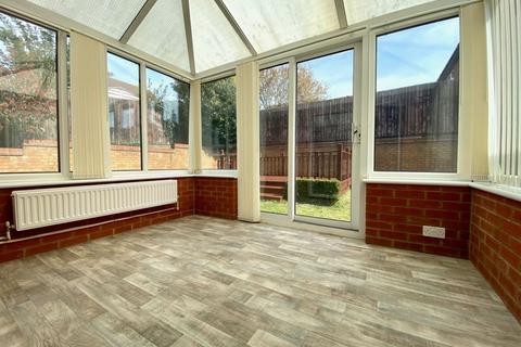 20 Campanula Close, Northampton, NN3 3QG