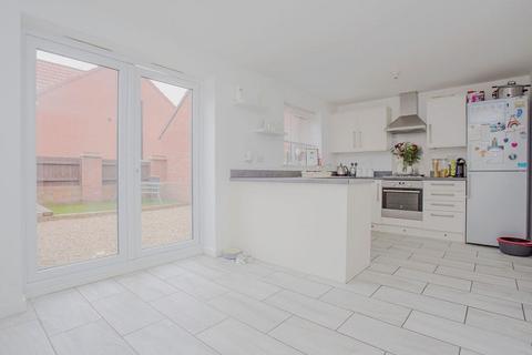 62 Bellona Drive, Peterborough, PE2 8FU
