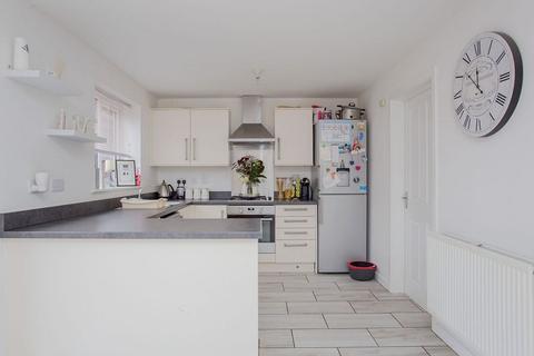62 Bellona Drive, Peterborough, PE2 8FU