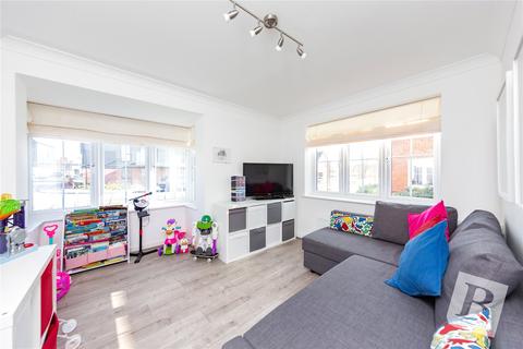 5 Birdie Close, Chelmsford, CM3 3FW