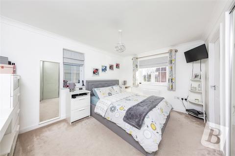 5 Birdie Close, Chelmsford, CM3 3FW