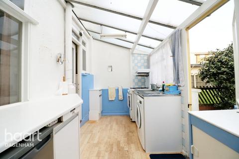32 Salisbury Road, Dagenham, RM10 8TT