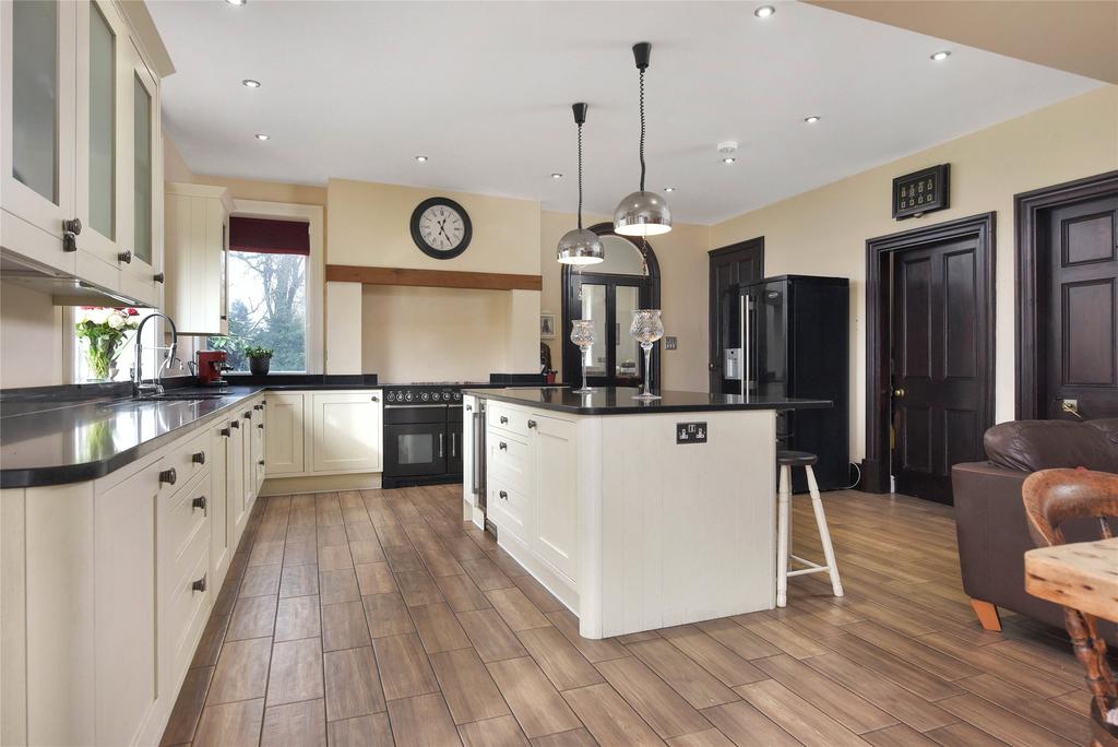 Warren Hills Road, Abbots Oak, Coalville 6 bed detached house £875,000