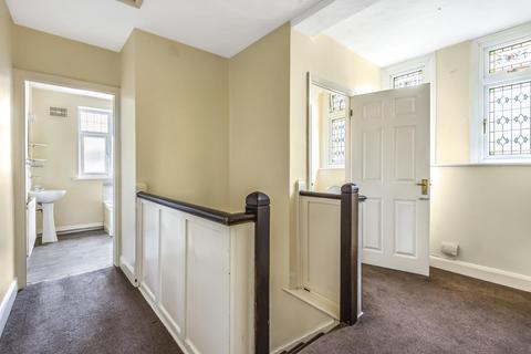 13 The Mead, Beckenham, BR3 5PE