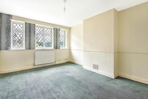 13 The Mead, Beckenham, BR3 5PE