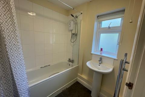 1 bedroom flat to rent, Acre Path, Andover, SP10