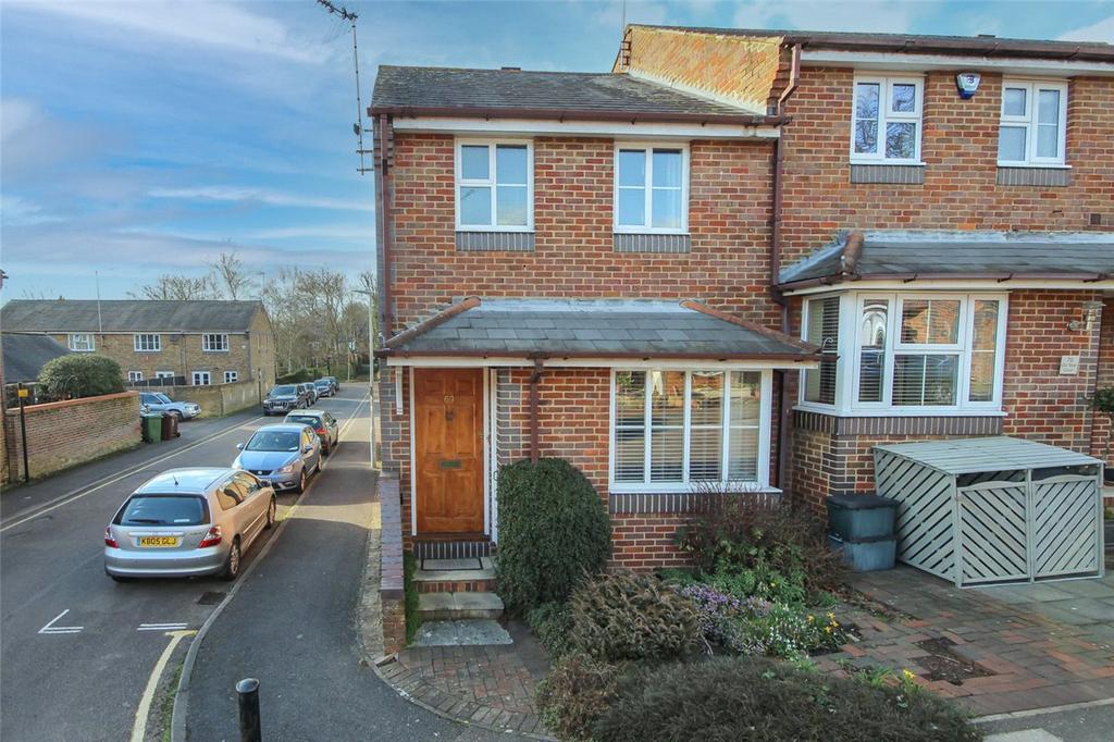De Tany Court, St. Albans 2 bed end of terrace house £535,000
