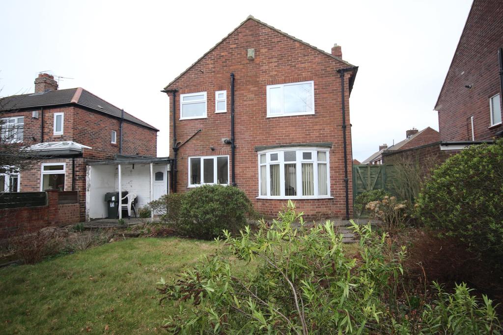 Sandringham Drive, West Monkseaton... 3 bed detached house £250,000