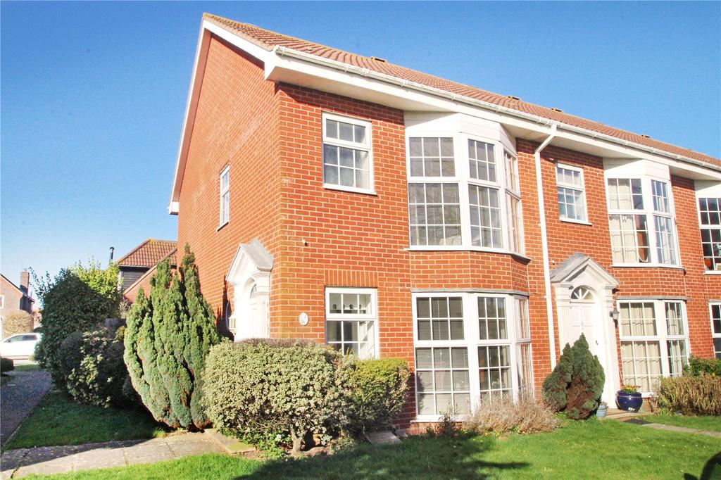 Cowdray Drive, Rustington, West Sussex 3 bed end of terrace house £