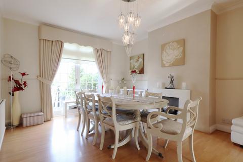 108 Avondale Road, Bromley, BR1 4EZ