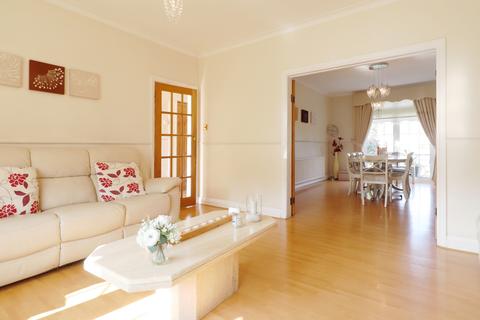 108 Avondale Road, Bromley, BR1 4EZ