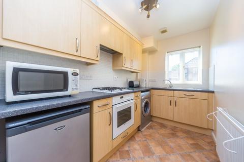 2 bedroom flat to rent - Denning Mead, Andover, SP10