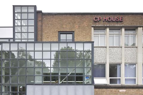 Office to rent - Watford, WD25