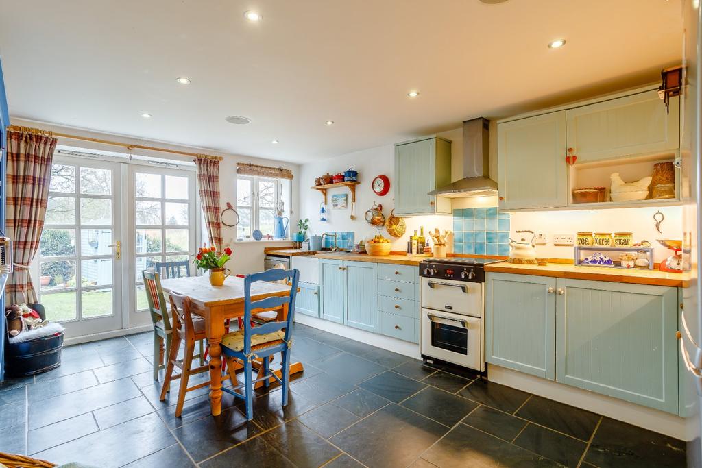 Kitchen/Breakfast