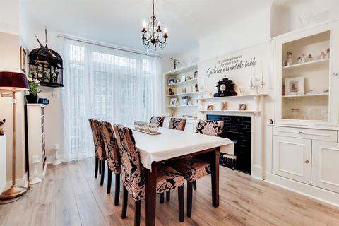 89 Semley Road, London, SW16 4PL