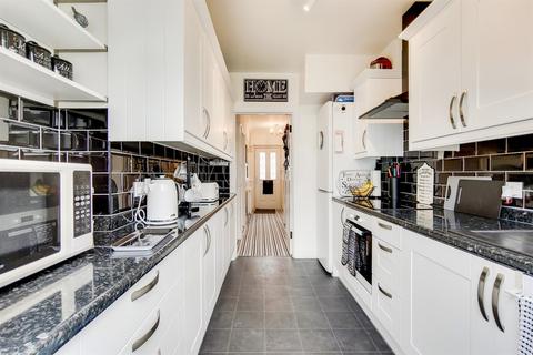 89 Semley Road, London, SW16 4PL