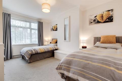 89 Semley Road, London, SW16 4PL
