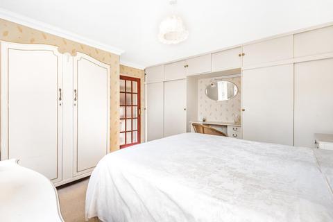 2 Billwell, Long Crendon, Aylesbury, HP18 9AD