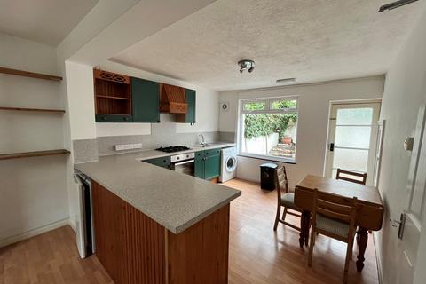 3 bedroom terraced house to rent, St Mary Magdalene Street, Lewes Road
