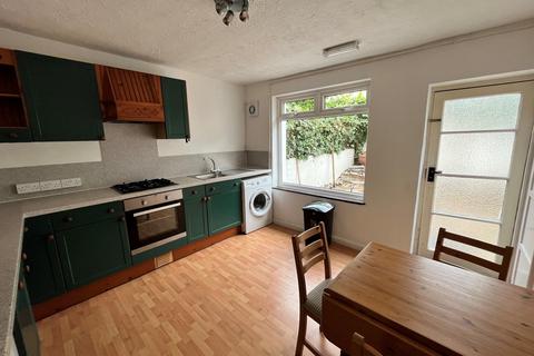 3 bedroom terraced house to rent, St Mary Magdalene Street, Lewes Road