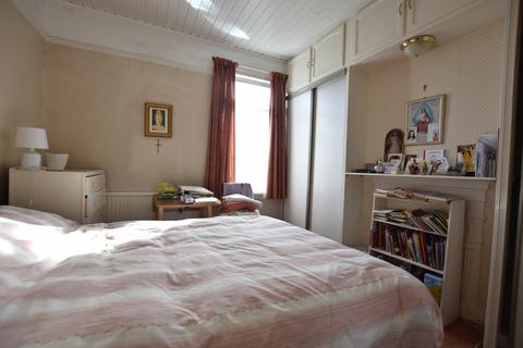 76 Earlshall Road, London, SE9 1PR