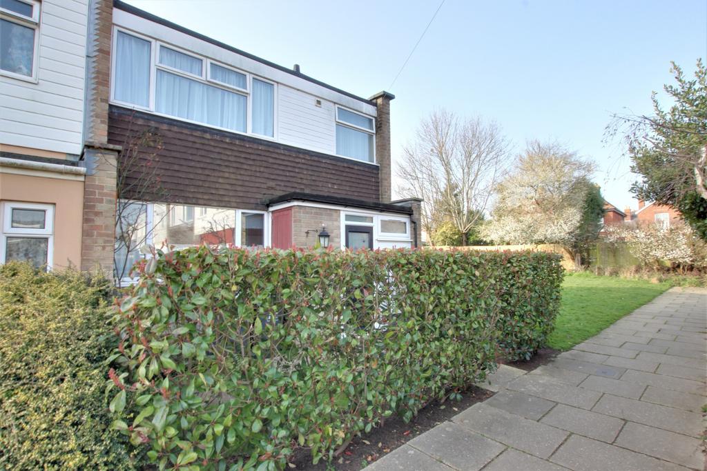 Juniper Square, Havant 3 bed end of terrace house for sale £238,000