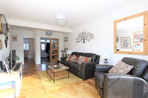 28 Steeplestone Close, London, N18 1JH