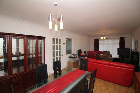 4 Digham Avenue, Blackpool, FY2 0AQ