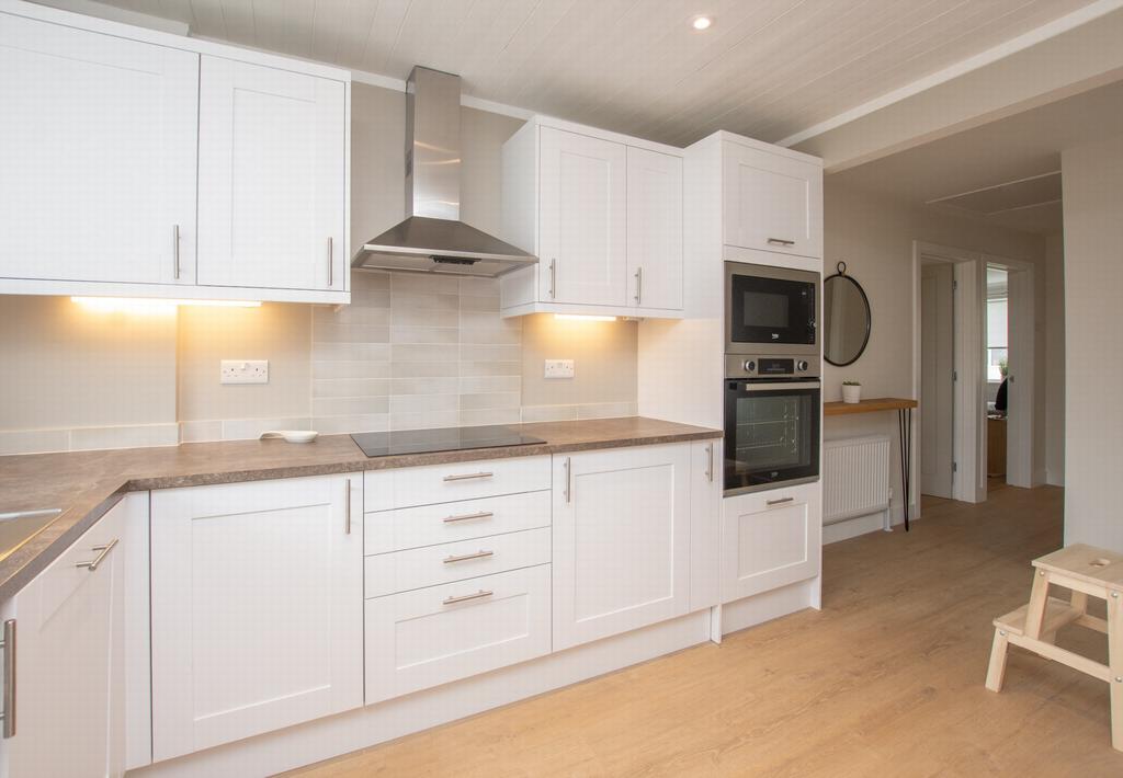 Kite Farm, Swalecliffe, CT5 2 bed bungalow £335,000