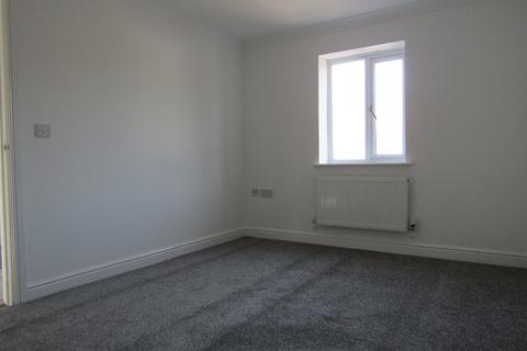 17 Heol Philip, Lower Cwmtwrch, Swansea, SA9 1DP