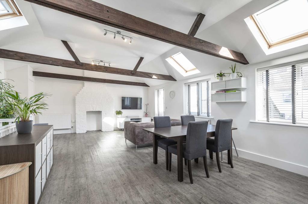 William Street, Tunbridge Wells 2 bed detached house £395,000