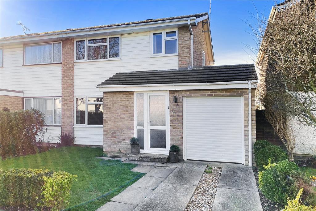 White Horses Way, Littlehampton, West Sussex 3 bed semidetached house