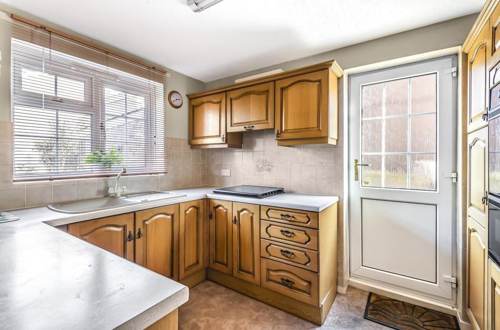 Pinehurst Park, Aldwick, Bognor... 4 bed semidetached house £325,000