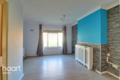 34 Bartram Close, Uxbridge, UB8 3AX
