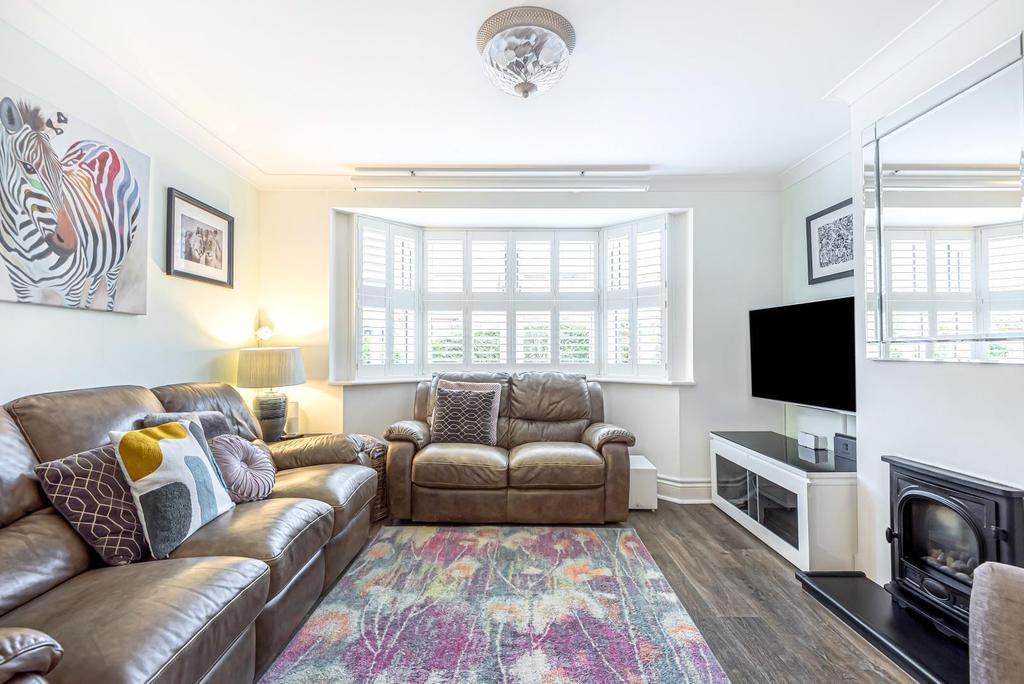 Peperharow Road, Godalming, GU7 3 bed semidetached house £650,000