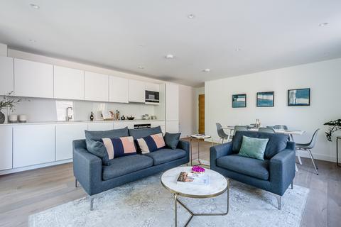 23, Blackburn House Prodigal Square, London, E8 1FW