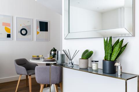 23, Blackburn House Prodigal Square, London, E8 1FW