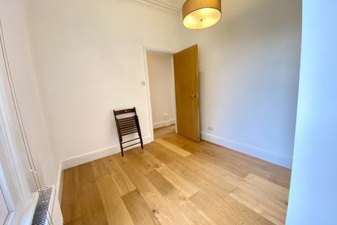 3 bedroom flat to rent - Carlingford road, Hornsey
